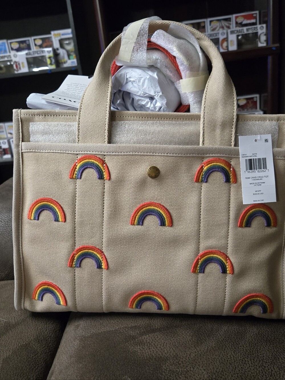 Brand New Coach Rainbow Cargo Tote - Picture 3 of 6